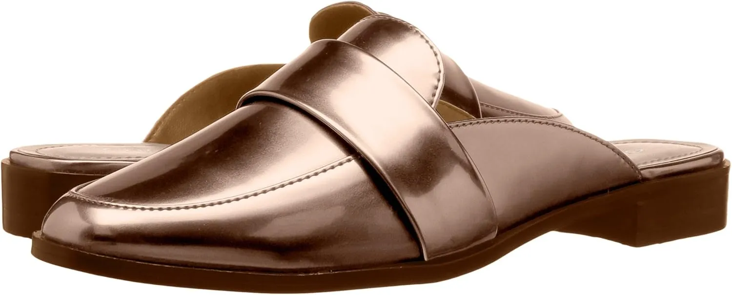 CHARLES BY CHARLES DAVID Women's Georgi Loafer