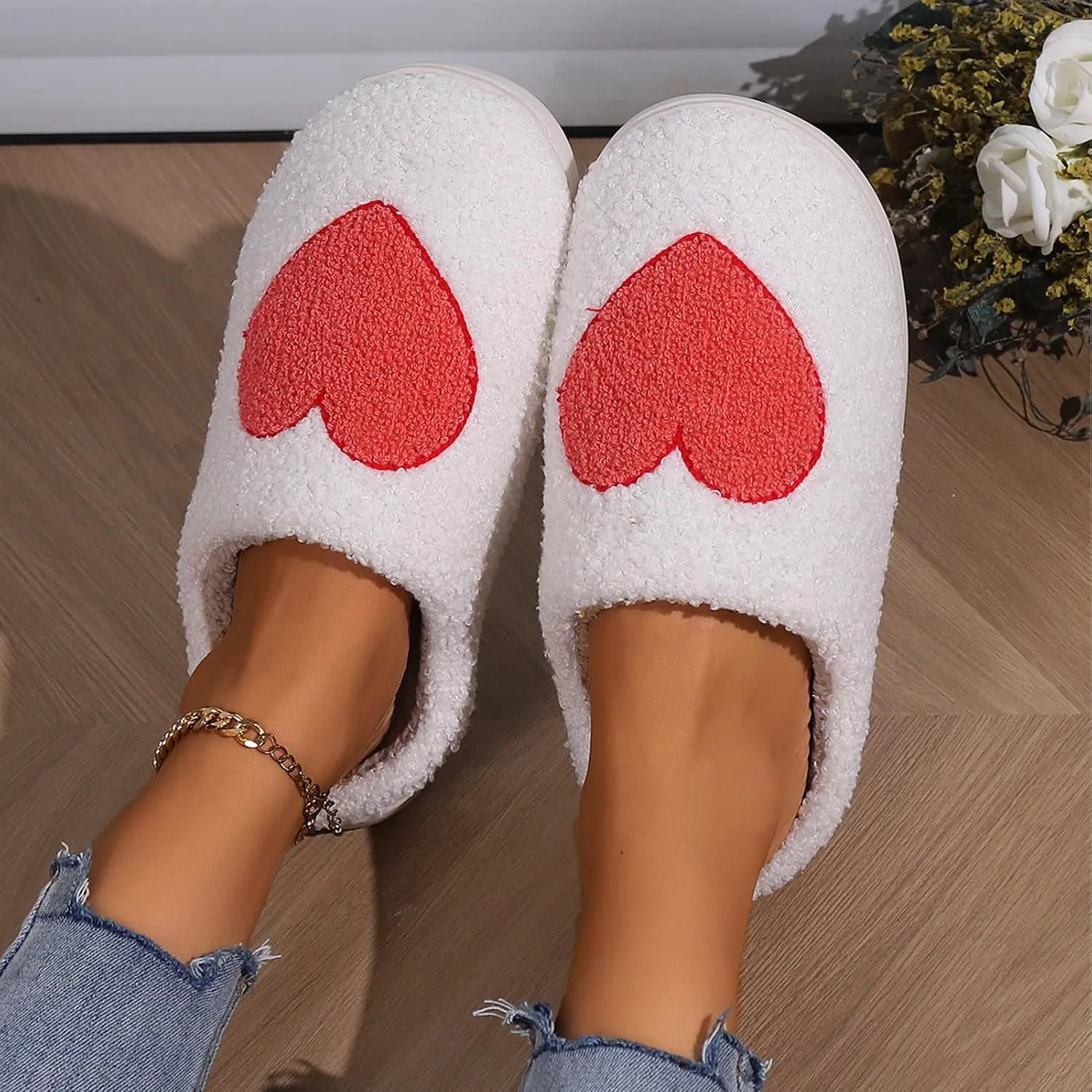 Christmas Slippers Reindeer Slippers for Women and Men Holiday Halloween Slippers Indoor Bedroom Fluffy Warm Fleece Slippers Winter Soft Cozy Home Non-Slip Soft Plush Slip-on Wool Lined House Shoes