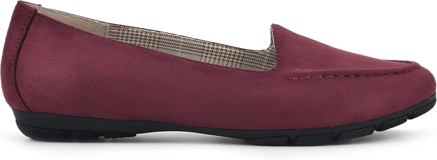 CLIFFS BY WHITE MOUNTAIN Women's Gracefully Tailored Loafer Flat