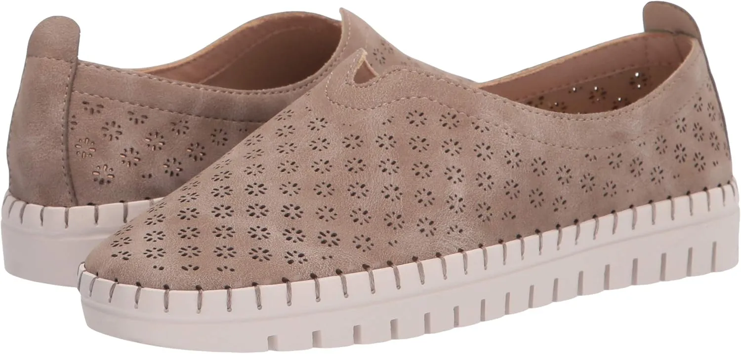 Easy Street Women's Flat Sneaker