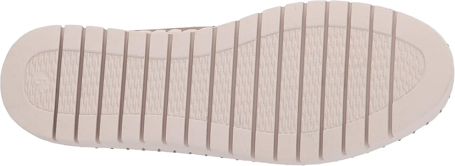 Easy Street Women's Flat Sneaker