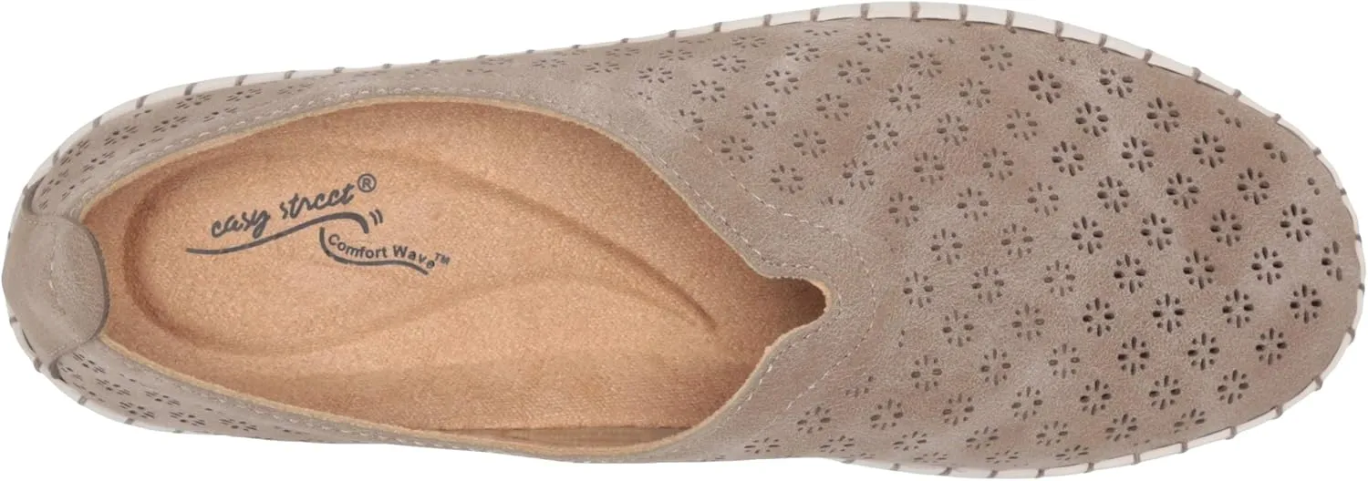 Easy Street Women's Flat Sneaker