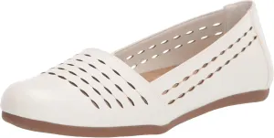 Easy Street Women's Isha Ballet Flat