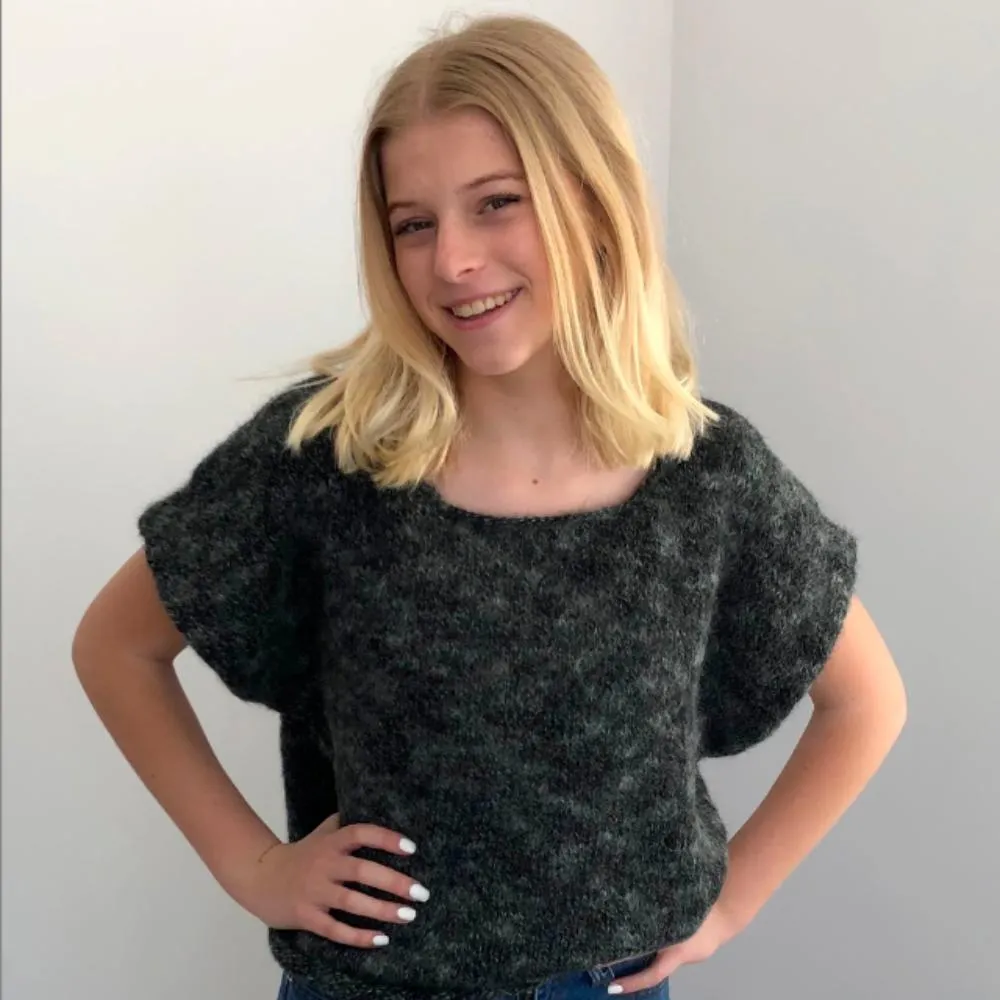 Easy Vest Knitting Pattern  (N1598)
