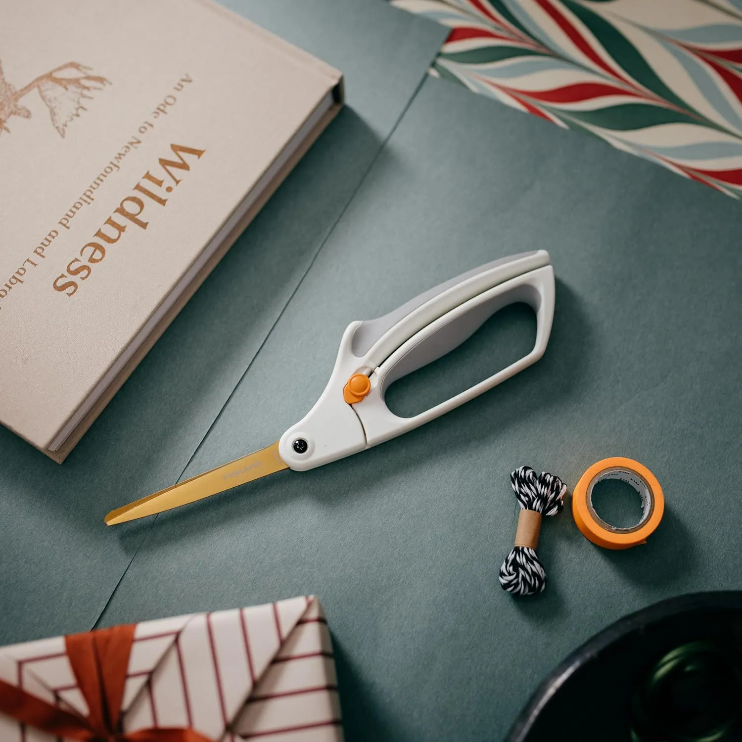 Fiskars Easy Action Titanium Scissors, Spring-Assisted, Precision Ground Stainless Steel Blades, 8in