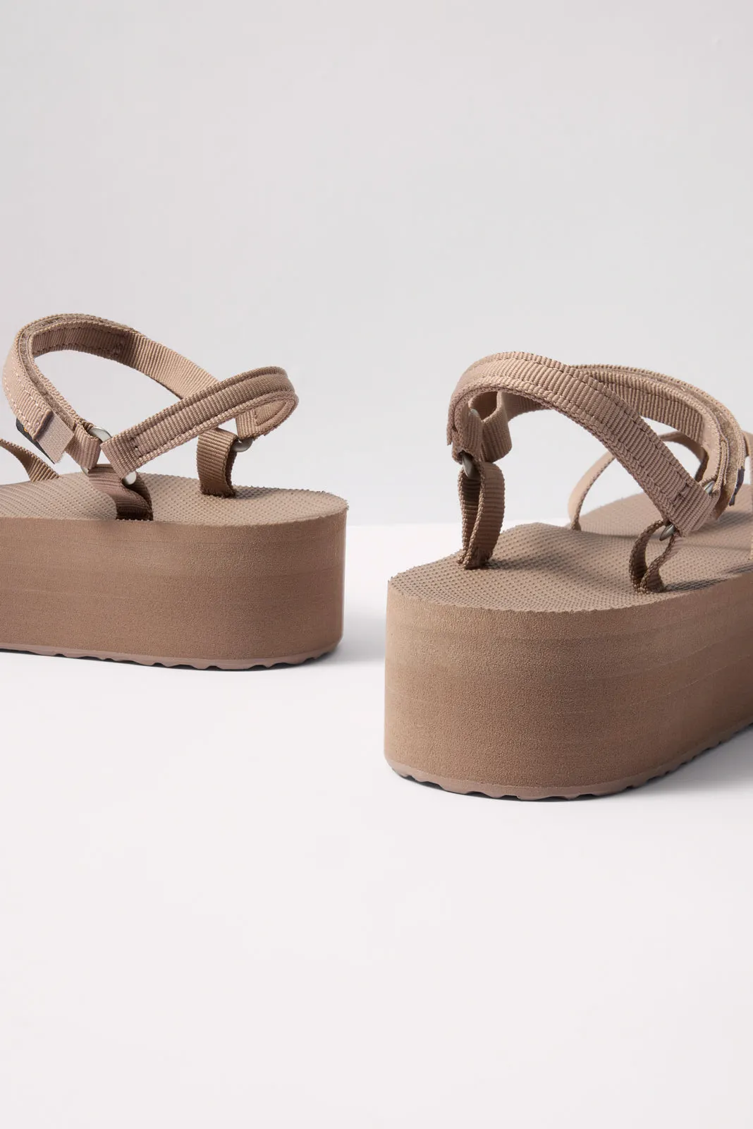 FLATFORM SANDAL SLIM