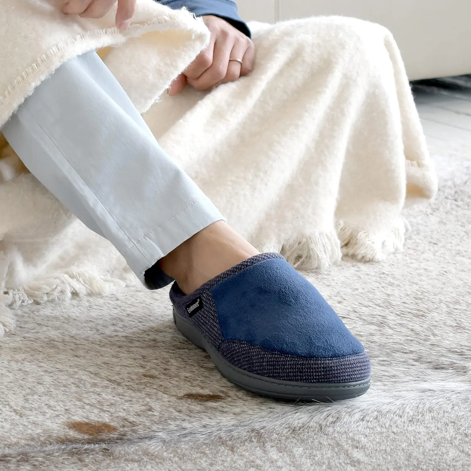 isotoner Men's Microterry and Waffle Travis Slip-on Hoodback Slipper