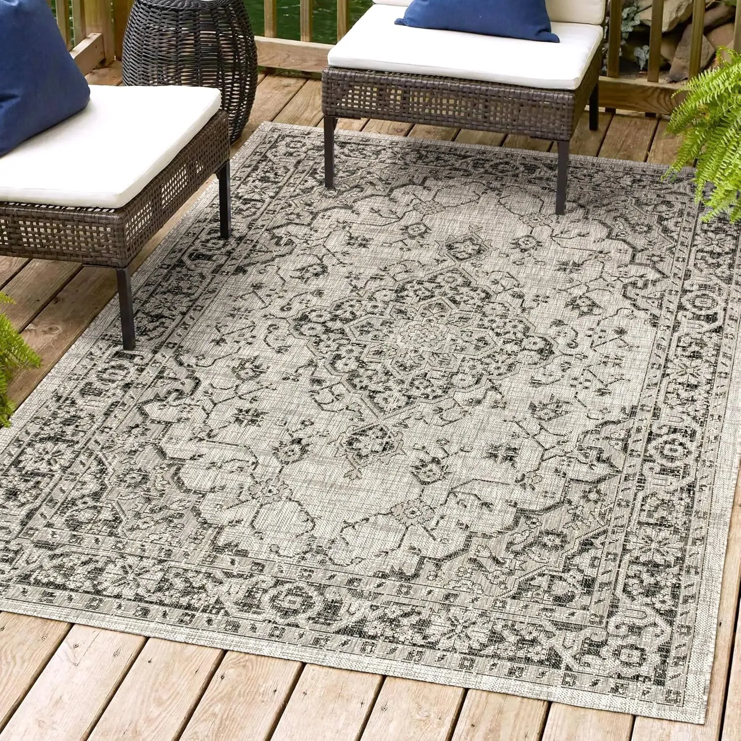 JONATHAN Y SMB102D-5 Rozetta Boho Medallion Textured Weave Indoor Outdoor Area -Rug Coastal Bohemian Rustic Glam Easy -Cleaning Bedroom Kitchen Backyard Patio Non Shedding, 5 X 8, Gray/Black