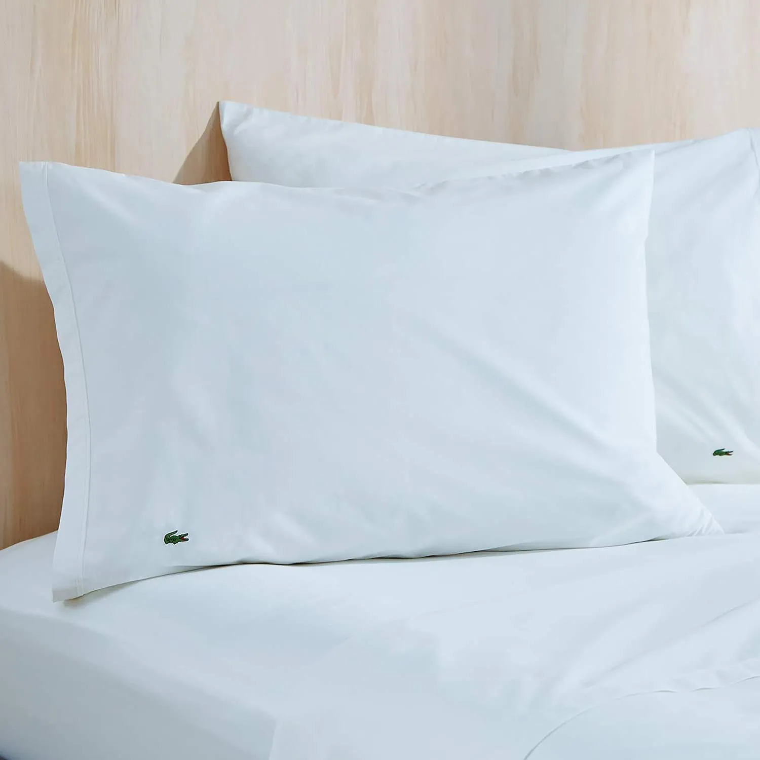Lacoste 100% Cotton Percale Solid Sheet Set, Breathable, Cooling & Hotel Quality Sheets - Deep Pocket, Easy-Fit, Oeko-Tex Certified, White, Full