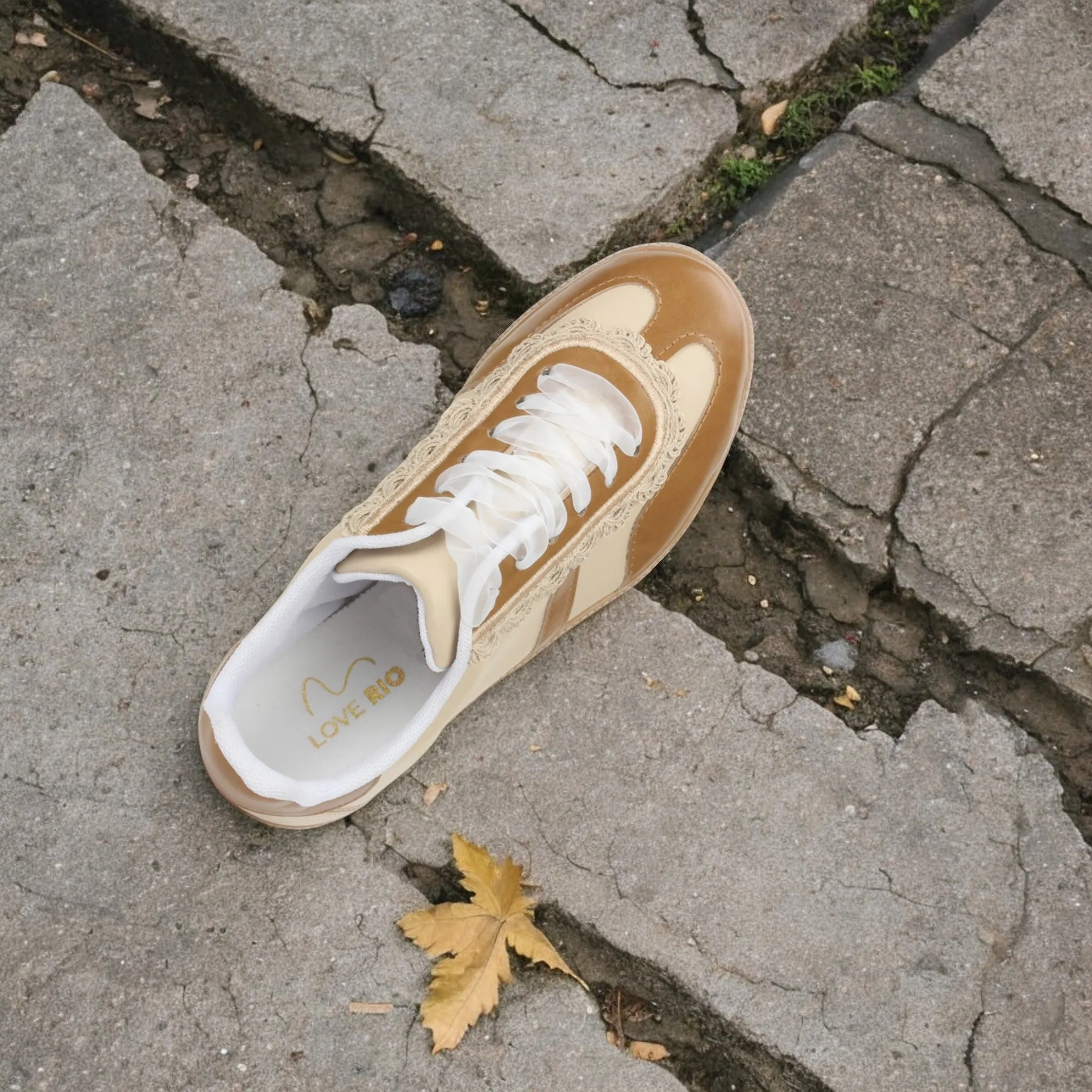 Love Rio Ellis Retro-Chic Sneakers - Cream Caramel