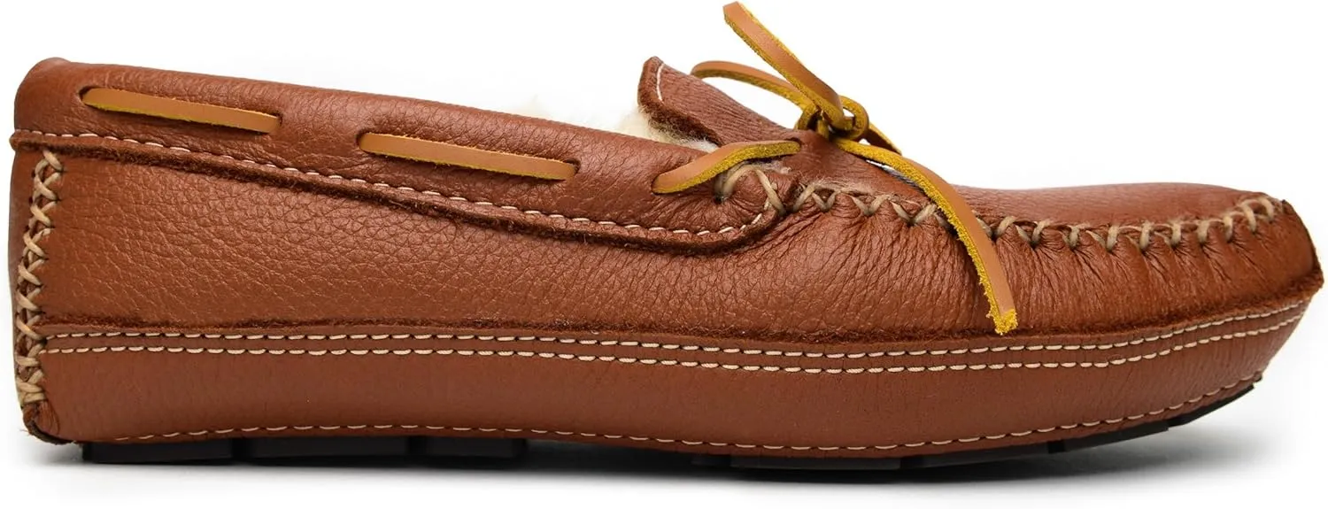 Minnetonka Mens Sheepskin Moose Slipper