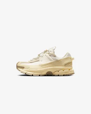 Nike Zoom Vomero Roam "Light Khaki" Sneakers