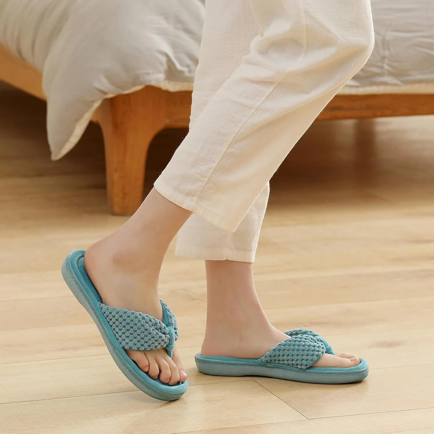 Parlovable Women's Flip Flop Slippers Memory Foam Slip on Thong Slipper, Breathable Cozy Open Toe House Shoes, Anti-Skid Rubber Sole Sandal Indoor Outdoor