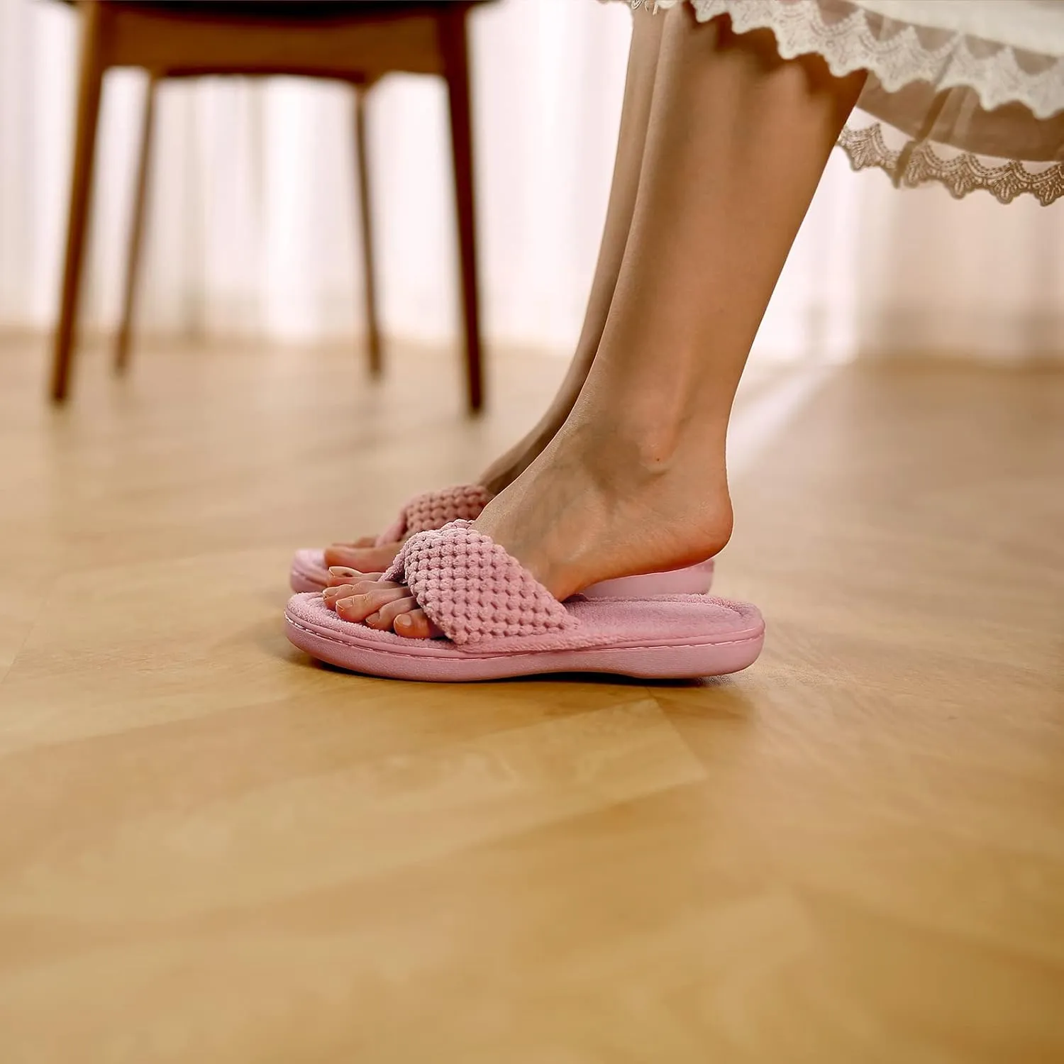 Parlovable Women's Flip Flop Slippers Memory Foam Slip on Thong Slipper, Breathable Cozy Open Toe House Shoes, Anti-Skid Rubber Sole Sandal Indoor Outdoor