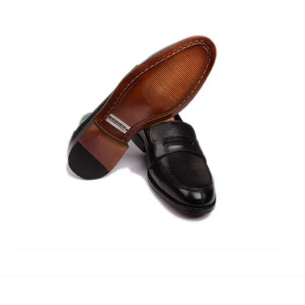 Penny Loafer in Black Leather