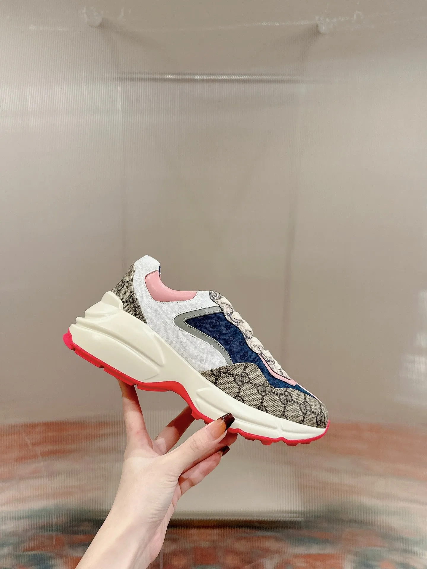 PINK GG Gucci CALFSKIN RHYTON LIGHT AND TRAINER Exclusive event BROWN First-time buyer discount