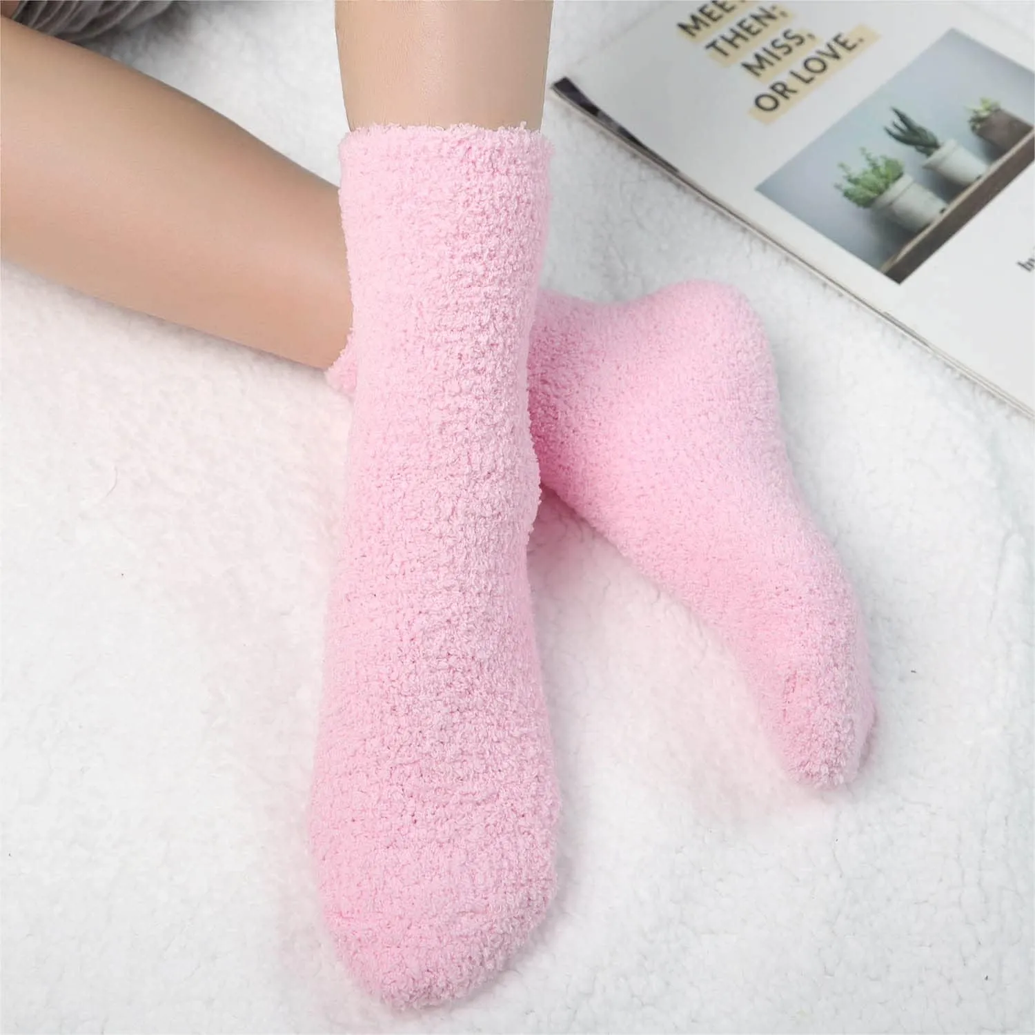 Plush Slipper Socks Women - Colorful Warm Fuzzy Crew Socks Cozy Soft for Winter Indoor