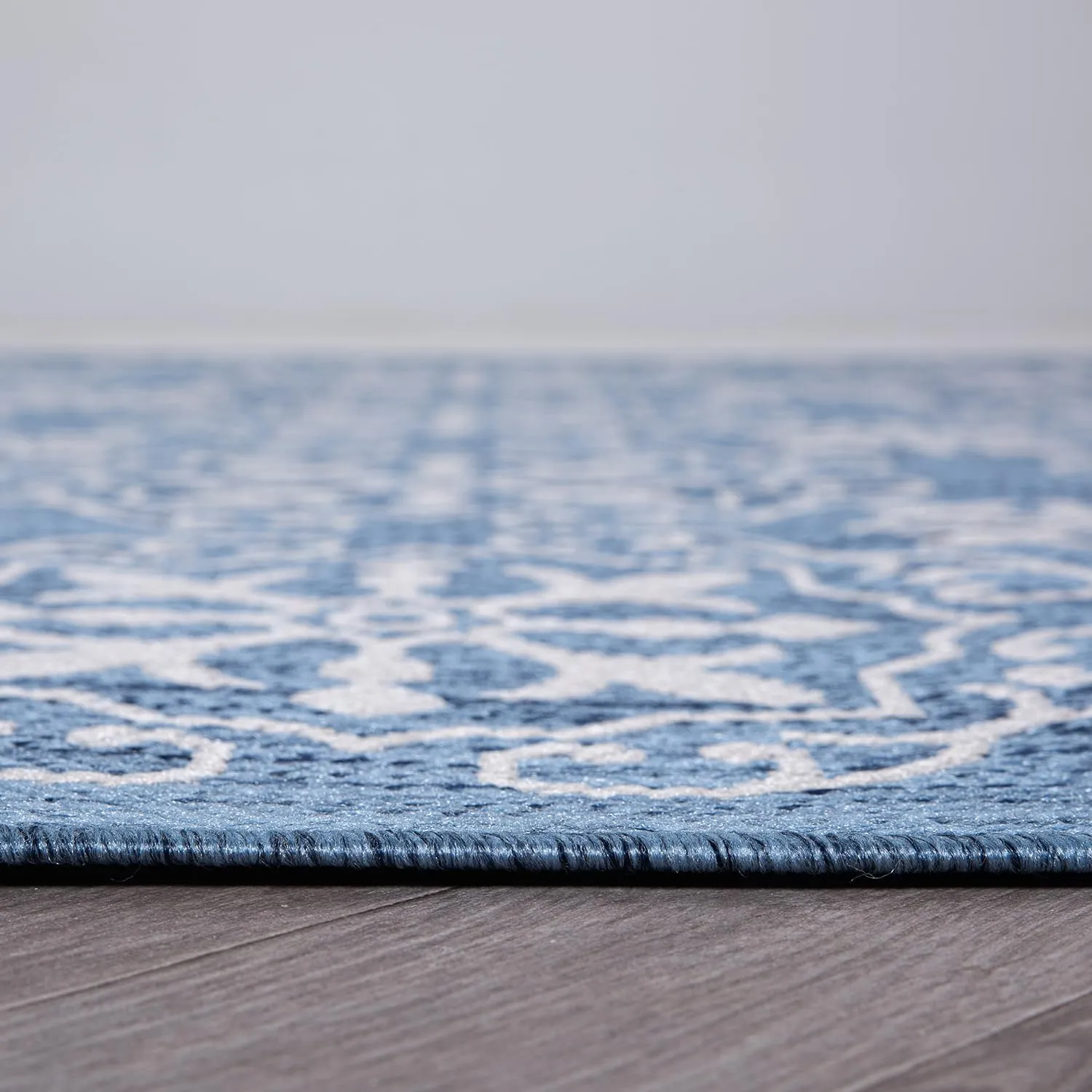 Rugshop Budelli Transitional Geometric Textured Flat Weave Easy Cleaning Outdoor Rugs for Deck,Patio,Backyard Indoor/Outdoor Runner Rug 2' x 7' Blue
