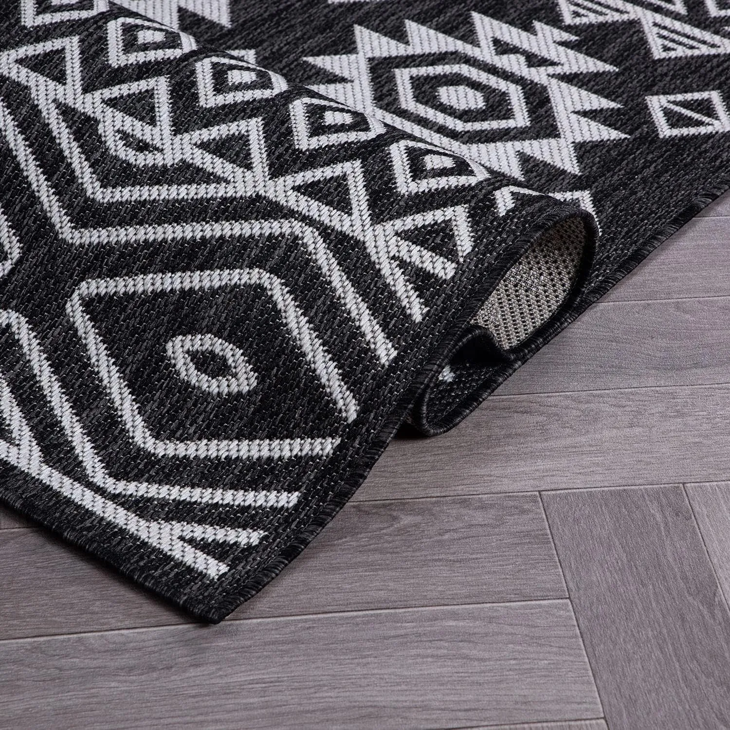 Rugshop Lecce Distressed Geometric Bohemian Textured Flat Weave Easy Cleaning Outdoor Rugs for Deck,Patio,Backyard Indoor/Outdoor Indoor/Outdoor Runner Rug 2' x 7' Black