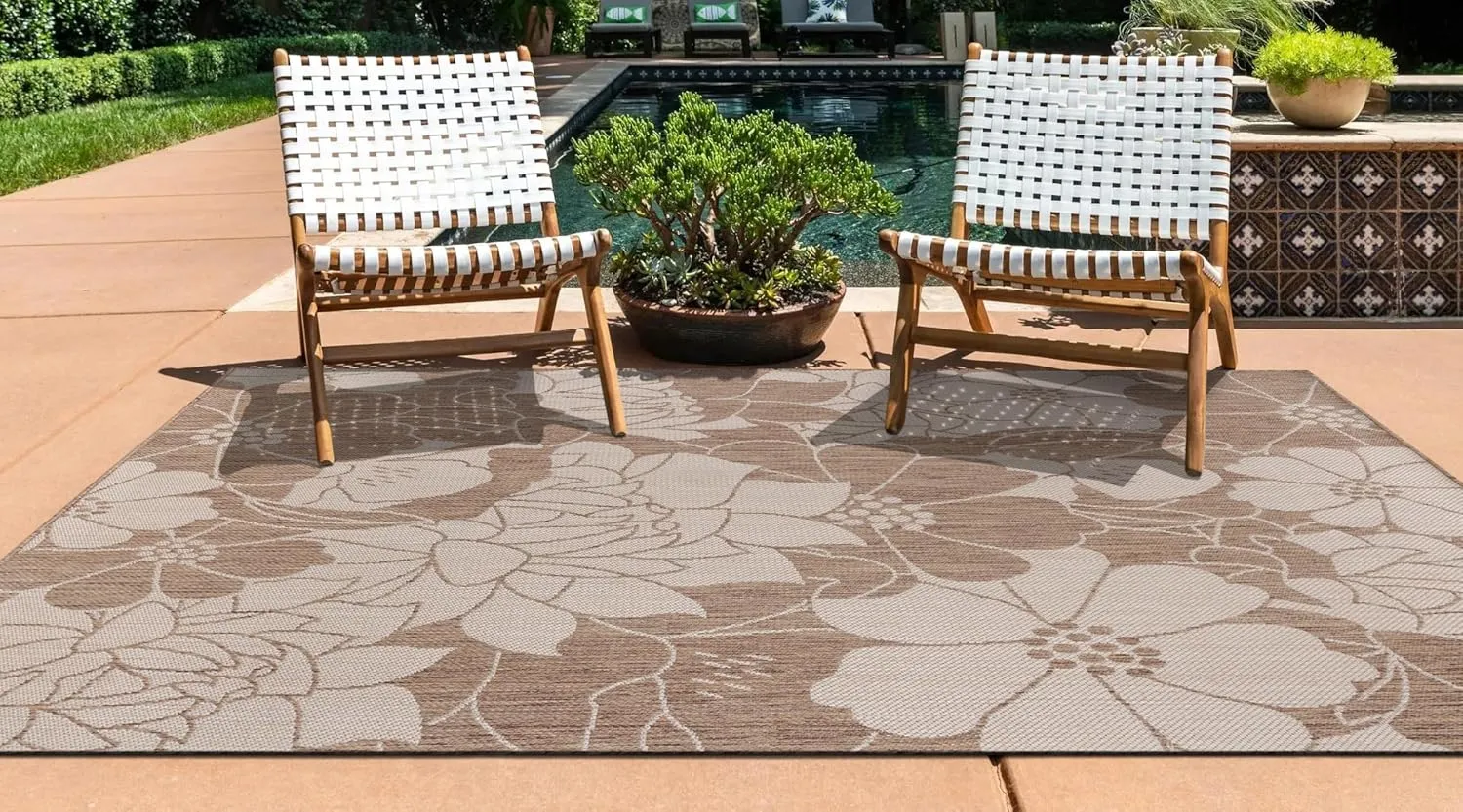 Rugshop Modern Floral Flowers Textured Flat Weave Easy Cleaning Outdoor Rugs for Deck,Patio,Backyard Indoor/Outdoor Area Rug 5' x 7' Brown