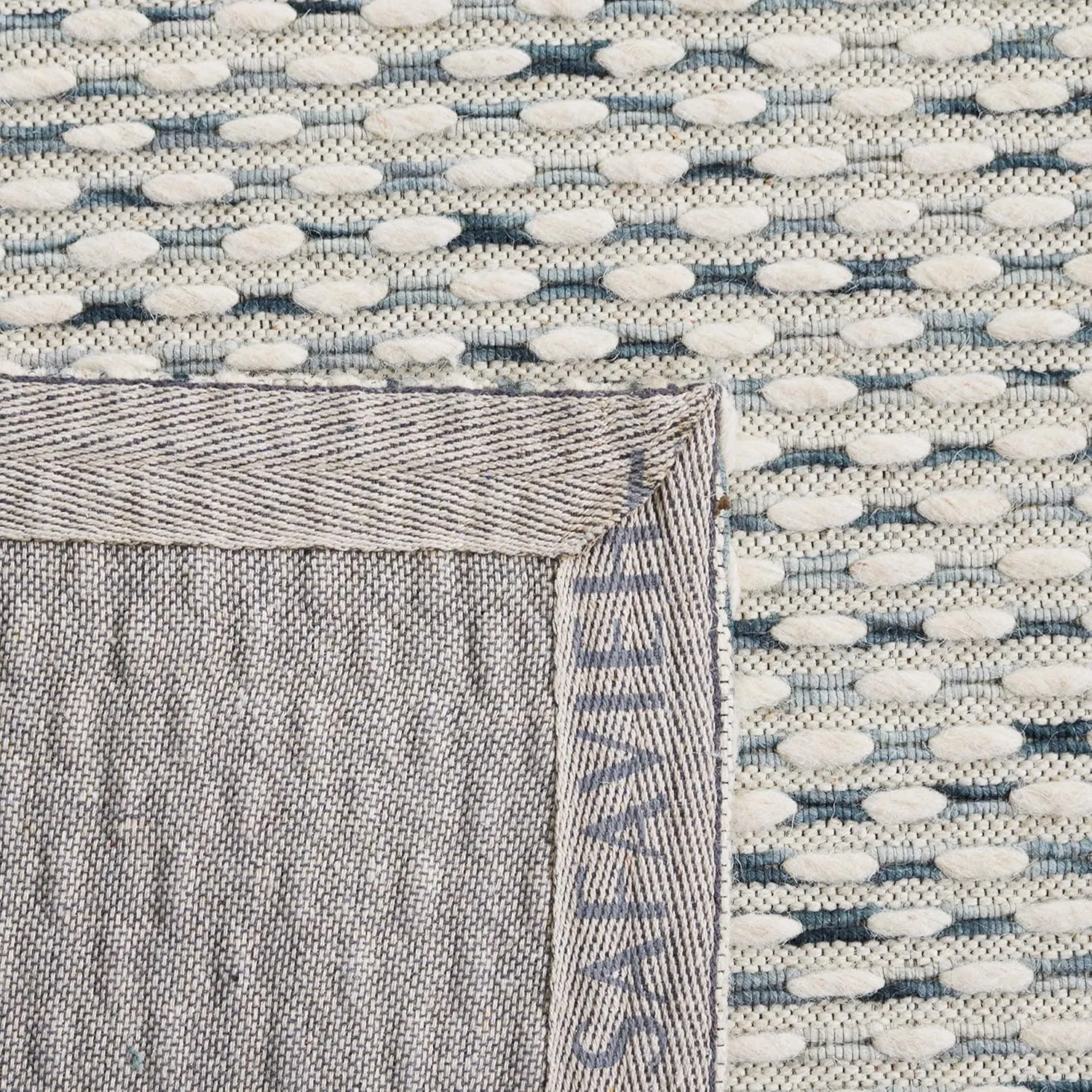 SAFAVIEH Marbella Collection Area Rug - 8' x 10', Beige & Blue, Handmade Wool, Ideal for High Traffic Areas in Living Room, Bedroom (MRB158L)