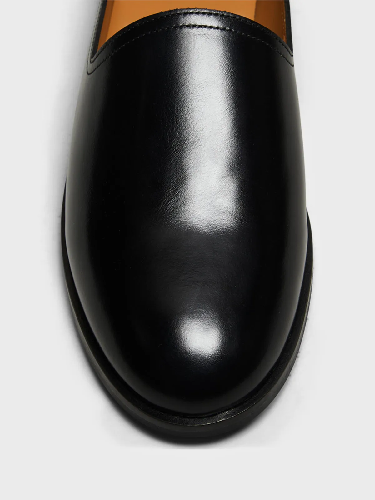Slim Shoes in Black Leather
