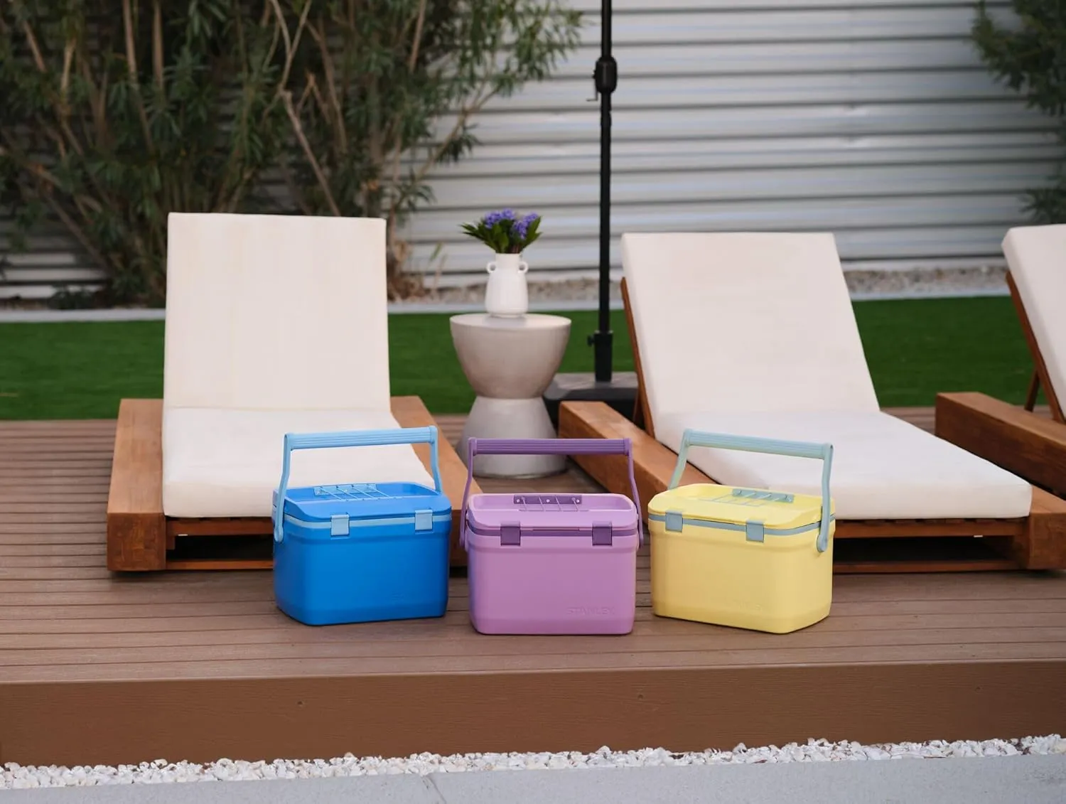 Stanley Adventure Outdoor Cooler 16 qt | Heavy Duty Outdoor Camping Cooler with Easy Carry Top Handle | 36 Hour Cooling Ice Chest for 21 Cans| BPA-Free | Azure