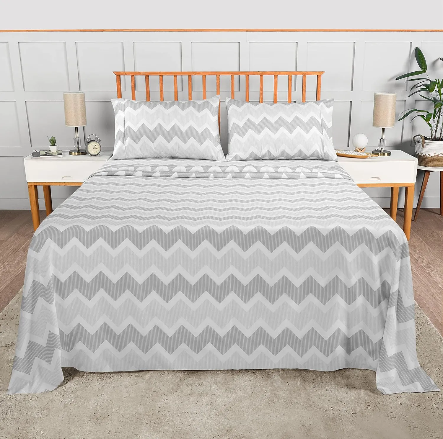 Utopia Bedding Queen Sheet Set, Soft Microfiber 4 Piece Bed Sheets with 15" Deep Pocket - Easy Care Brushed Microfiber (Chevron - Grey)