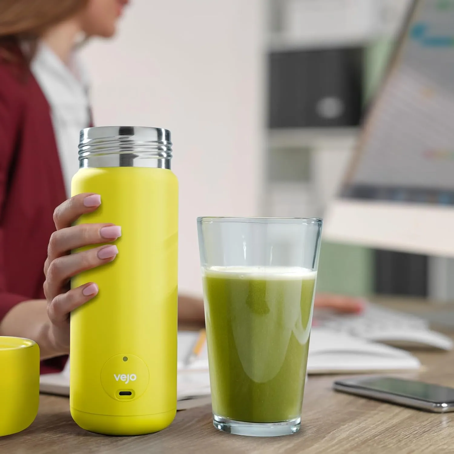 Vejo Personal Blender Powder-Powered Blending System | No Shaking | No Clumps | No Prep | Easy One-Button Design | USB Rechargeable Blender | Red