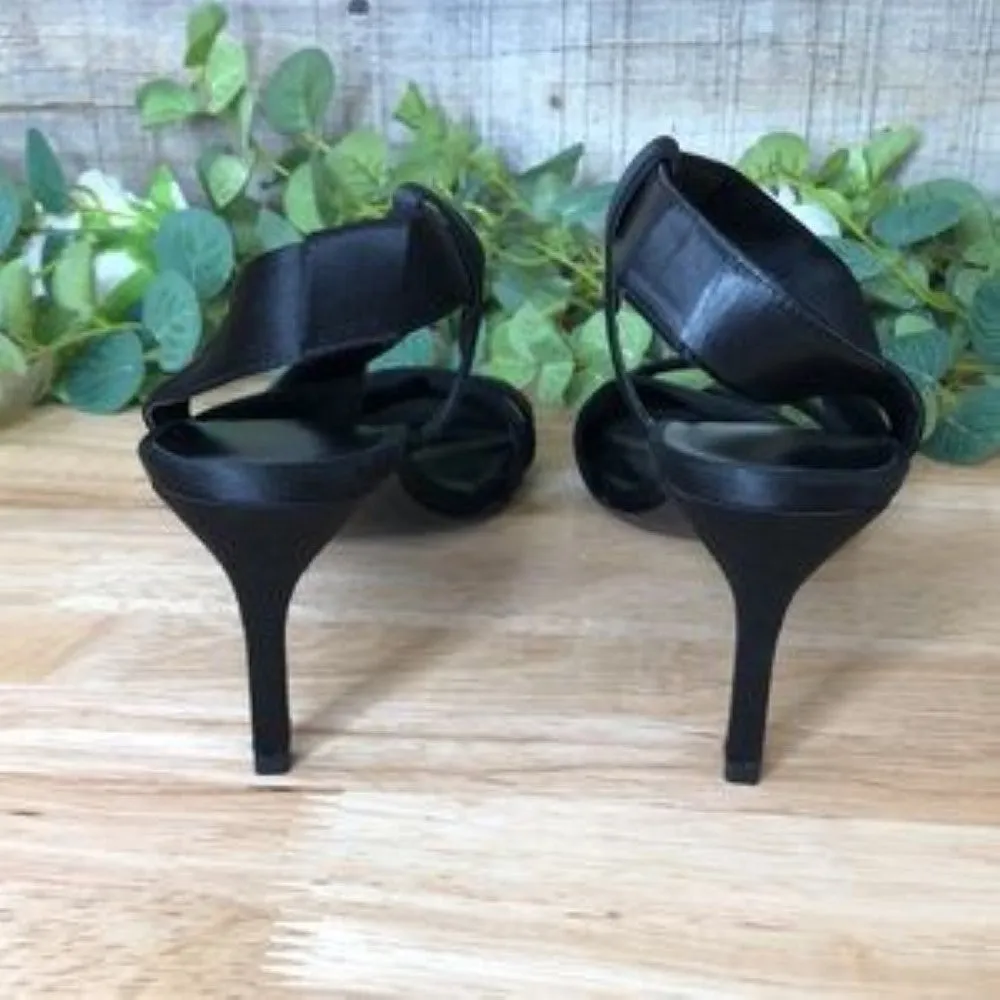 Via Spiga Jett Sandal, Size 8 M - Black