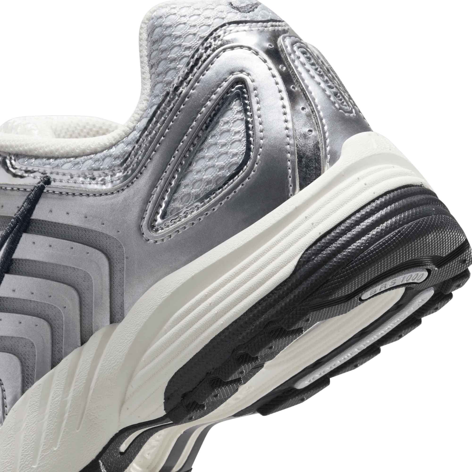 Women's Nike Air Pegasus 2005 (Photon Dust/Chrome-Gridiron-Sail)