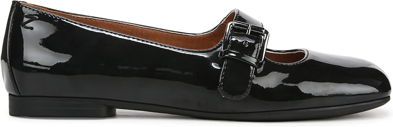 ZODIAC Women's Classic Loafer Flat
