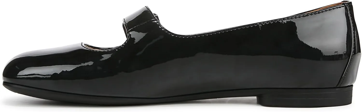 ZODIAC Women's Classic Loafer Flat